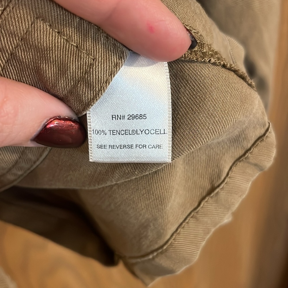 Pendleton Petite‎ Tan Lightweight Button Down - image 6